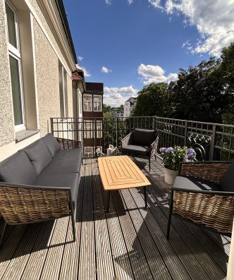 Premium Kingsize Suite - Esstisch mit Stühlen