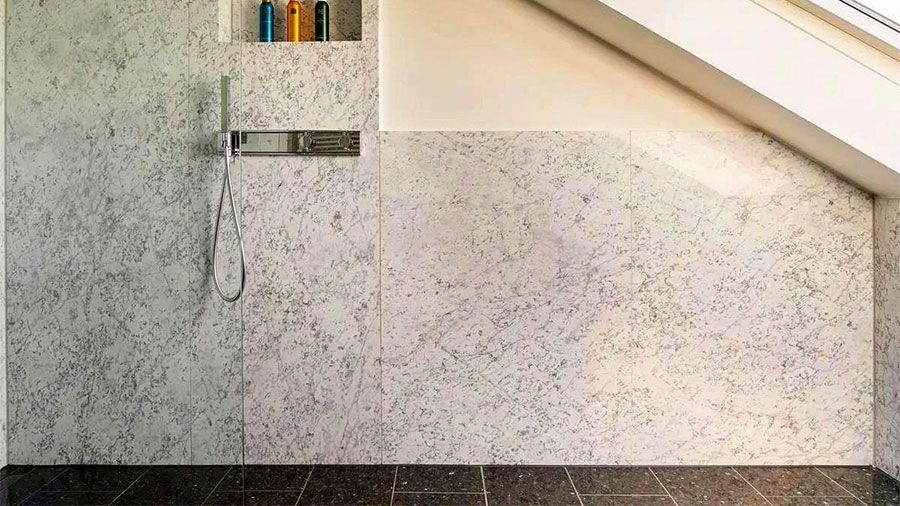 Premium Deluxe-Maisonette - Marmor-Regemdiscje