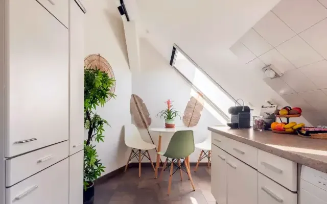 Musikviertel Leipzig - Wohlf&uuml;hl-Oase - K&uuml;che und Essecke