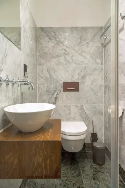 Musikviertel Leipzig - Premium Deluxe Maisonette - G&auml;stebad - Waschbecken & WC