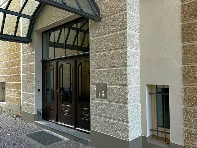 Musikviertel Leipzig - Ferdinand-Rhode-Str. 16 - &uuml;berdachter Eingang