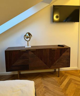 Premium Deluxe-Maisonette - Schlafraum mit Smart-TV