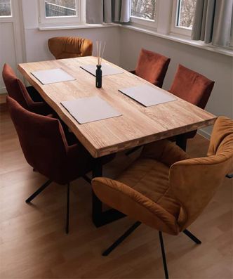 Premium Kingsize Suite - Wintergarten mit großem Esstisch