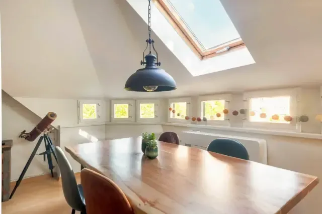 Musikviertel Leipzig - Wohlfühl-Oase - Zimmer 1 - Essbereich mit Zeltdecke